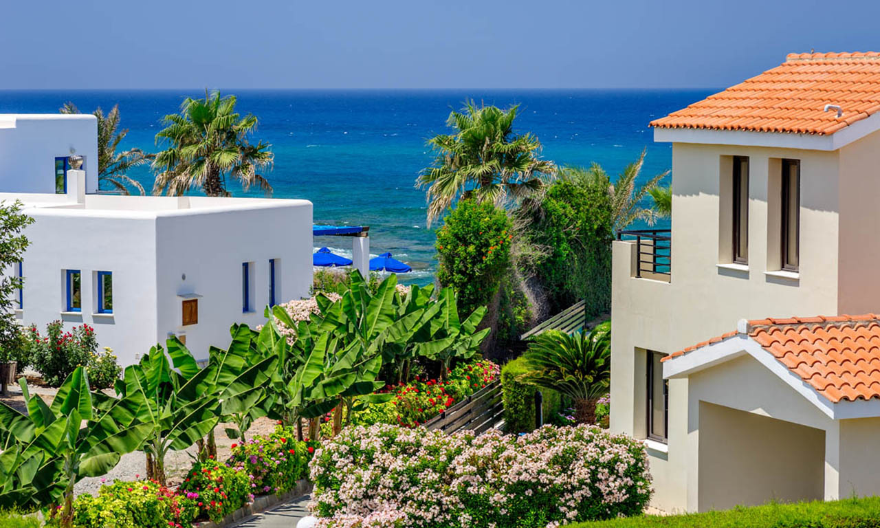 В процентном выражении рост числа инвесторов, получивших гражданство Кипра за инвестиции в недвижимость, за первые восемь месяцев 2017-го года достиг отметки в 4,2%.