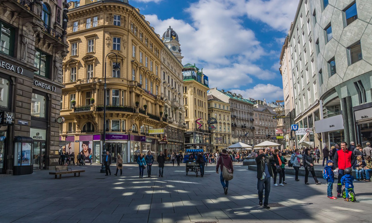 В Colliers отмечают, что австрийская Вена — практически единственная столица в Европе, где инвесторам не стоит ожидать в течение следующих 12 месяцев кардинальных изменений ключевых показателей рынка недвижимости.