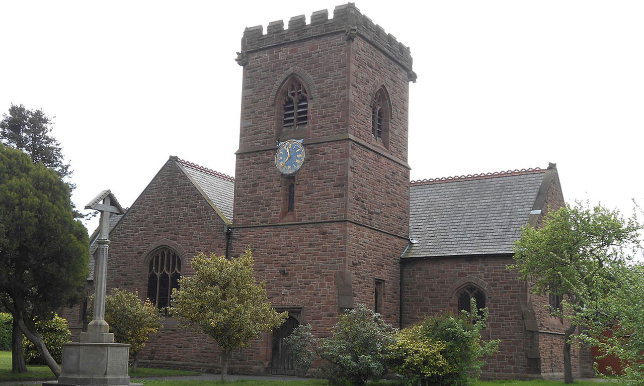 В Йоркшире продается дом – церковь